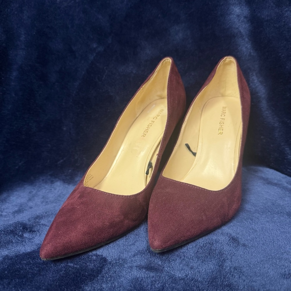 Marc Fisher LTD Women's Abilene Suede Pump Burgundy Block Heel Pointed Toe 7.5
